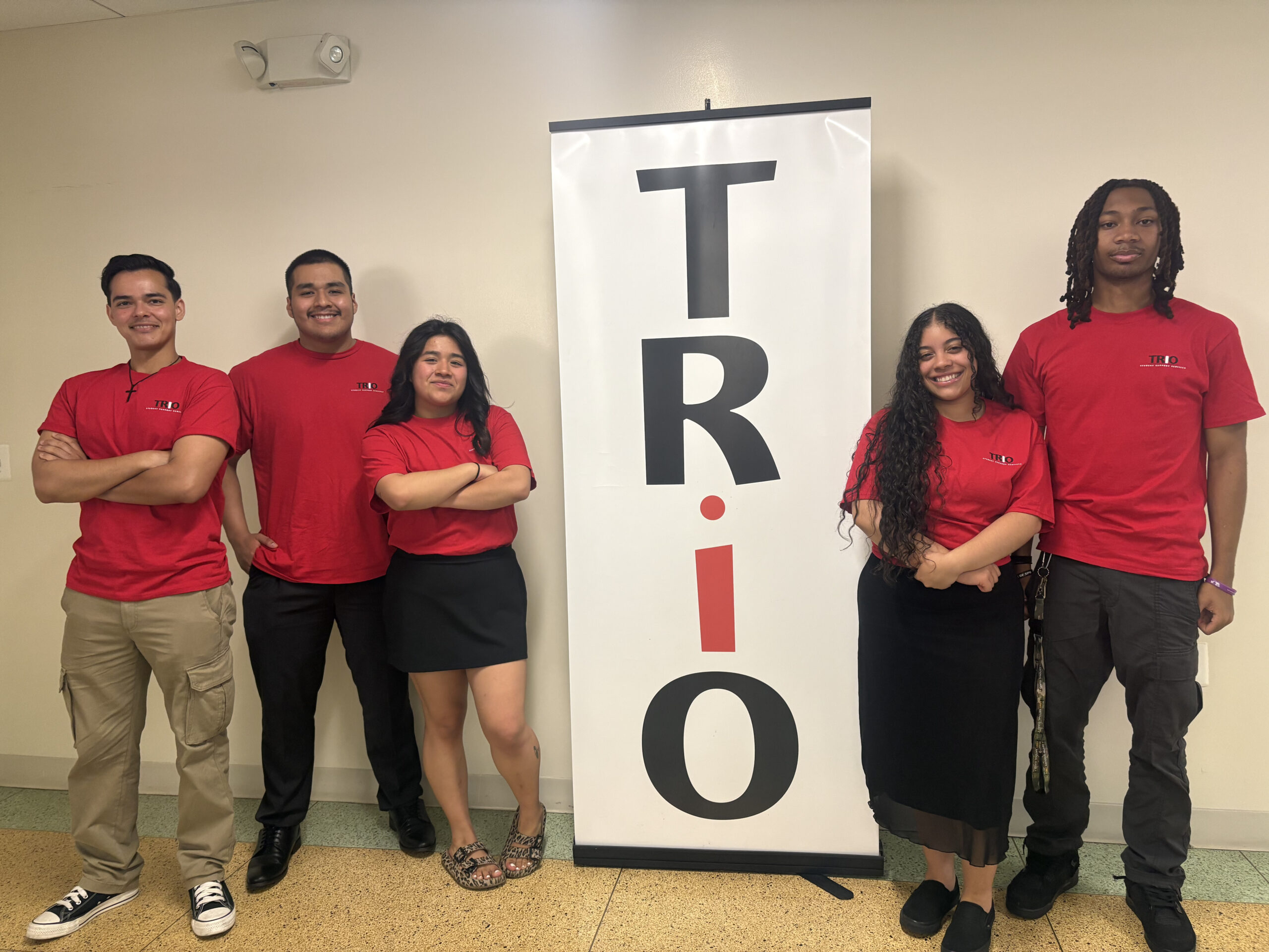 photo of TRIO students in Panepinto Plaza