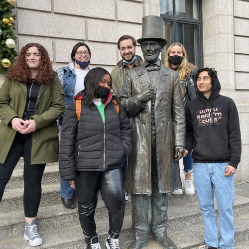 Students with Abe Lincoln_N-YHS_Dec2021