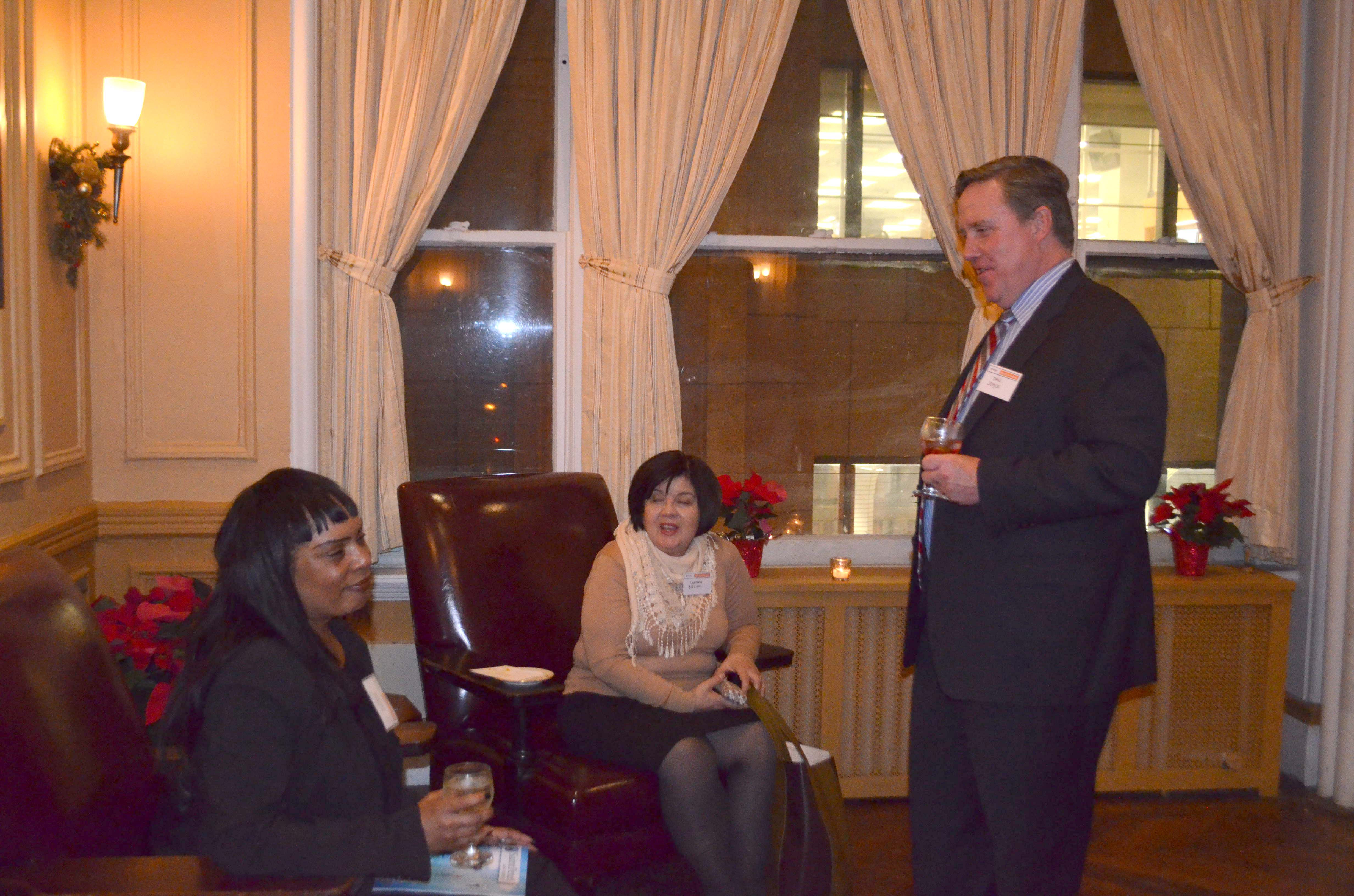 Alumni Make Connections at Alumni in Finance Network Event